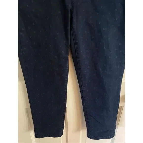 Sonoma dark wash capris with subtle print size 8 - Picture 3 of 10